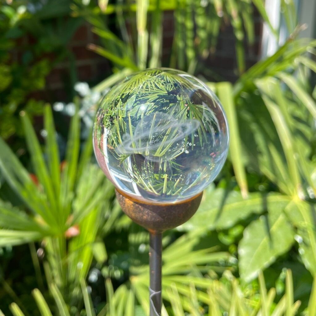 3D Crystal Ball Decorative Garden Stake Ornament – Saturn 5061098722156